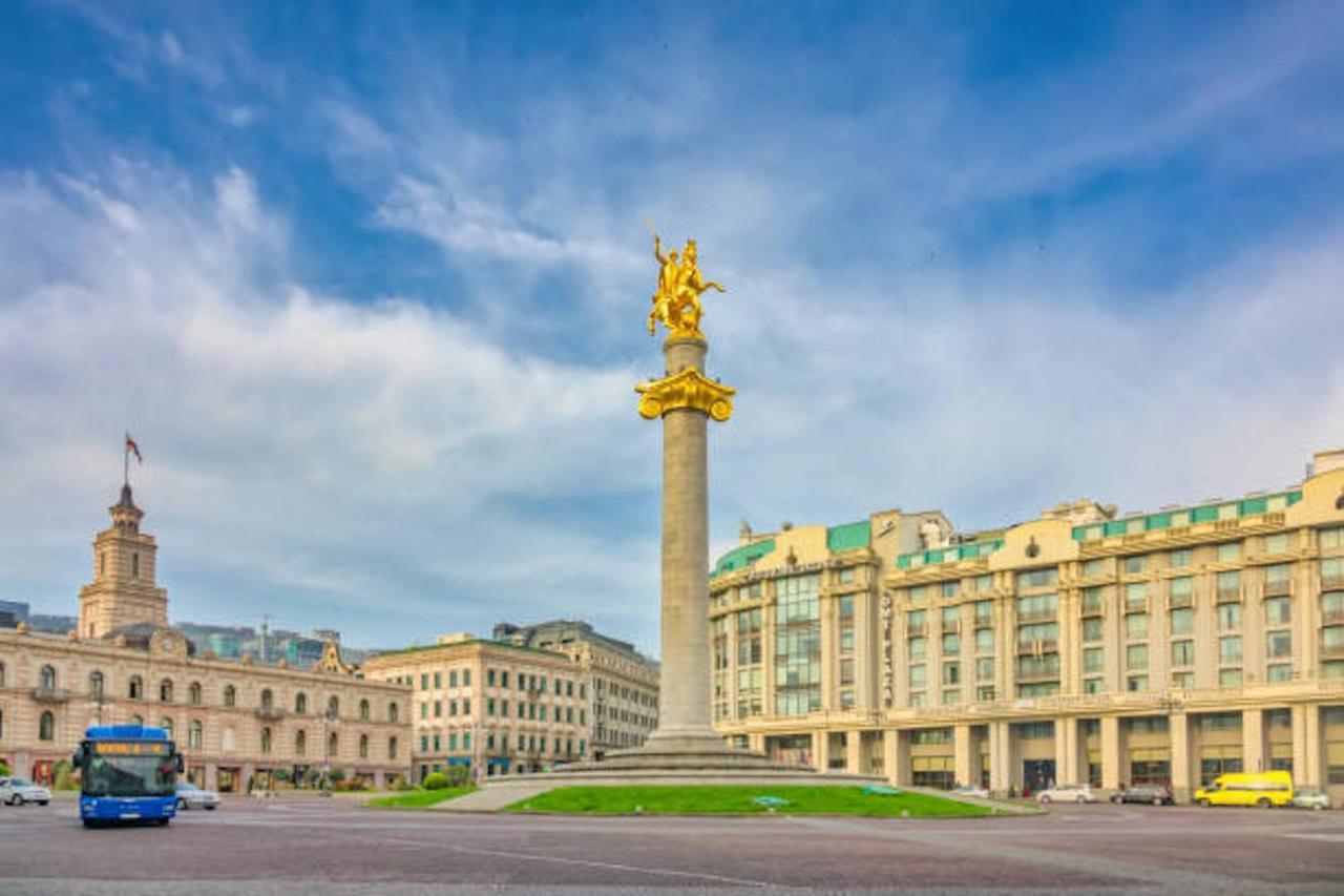 Hotel Middleton Tbilisi Bagian luar foto