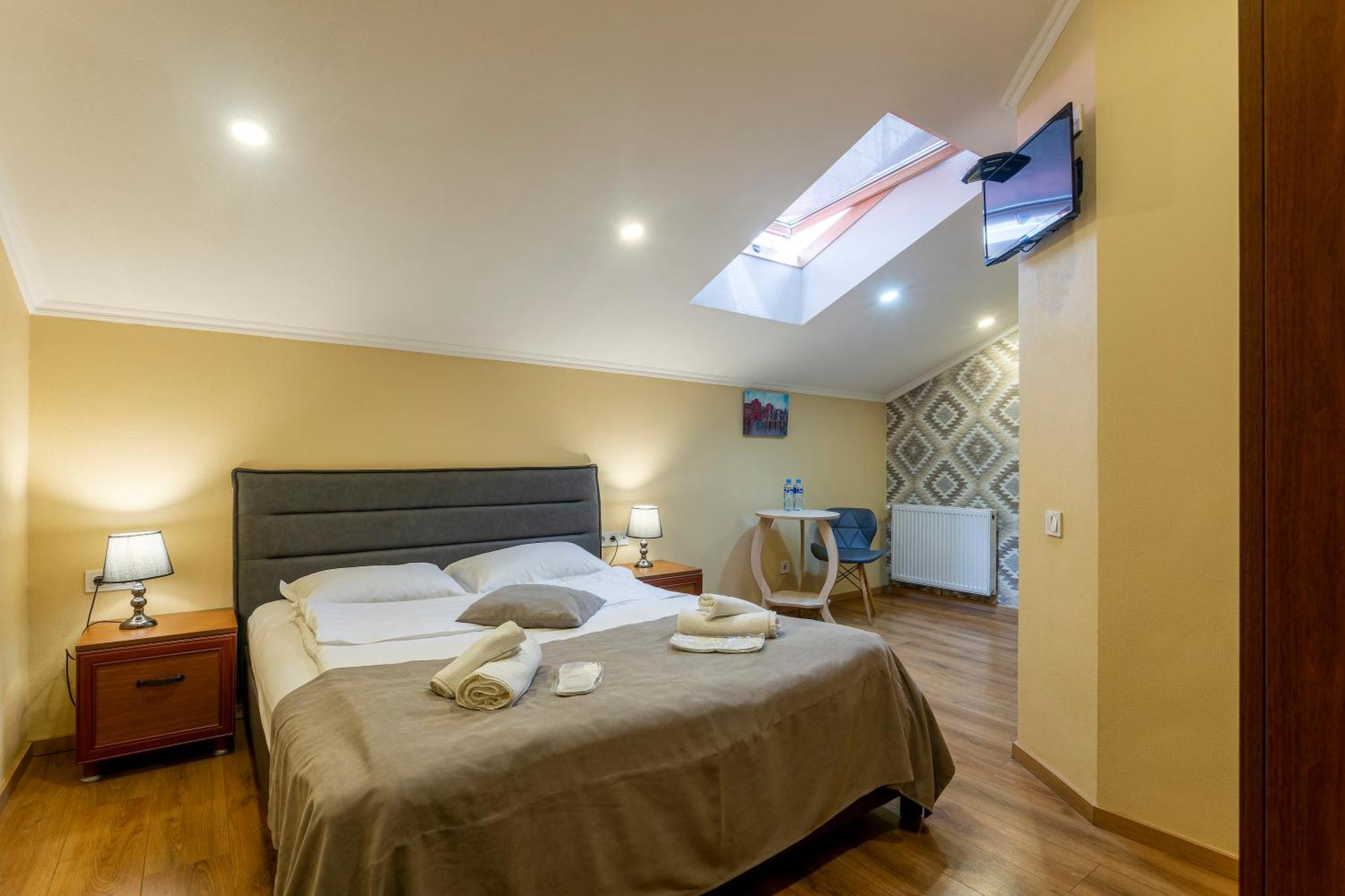 Hotel Middleton Tbilisi Bagian luar foto