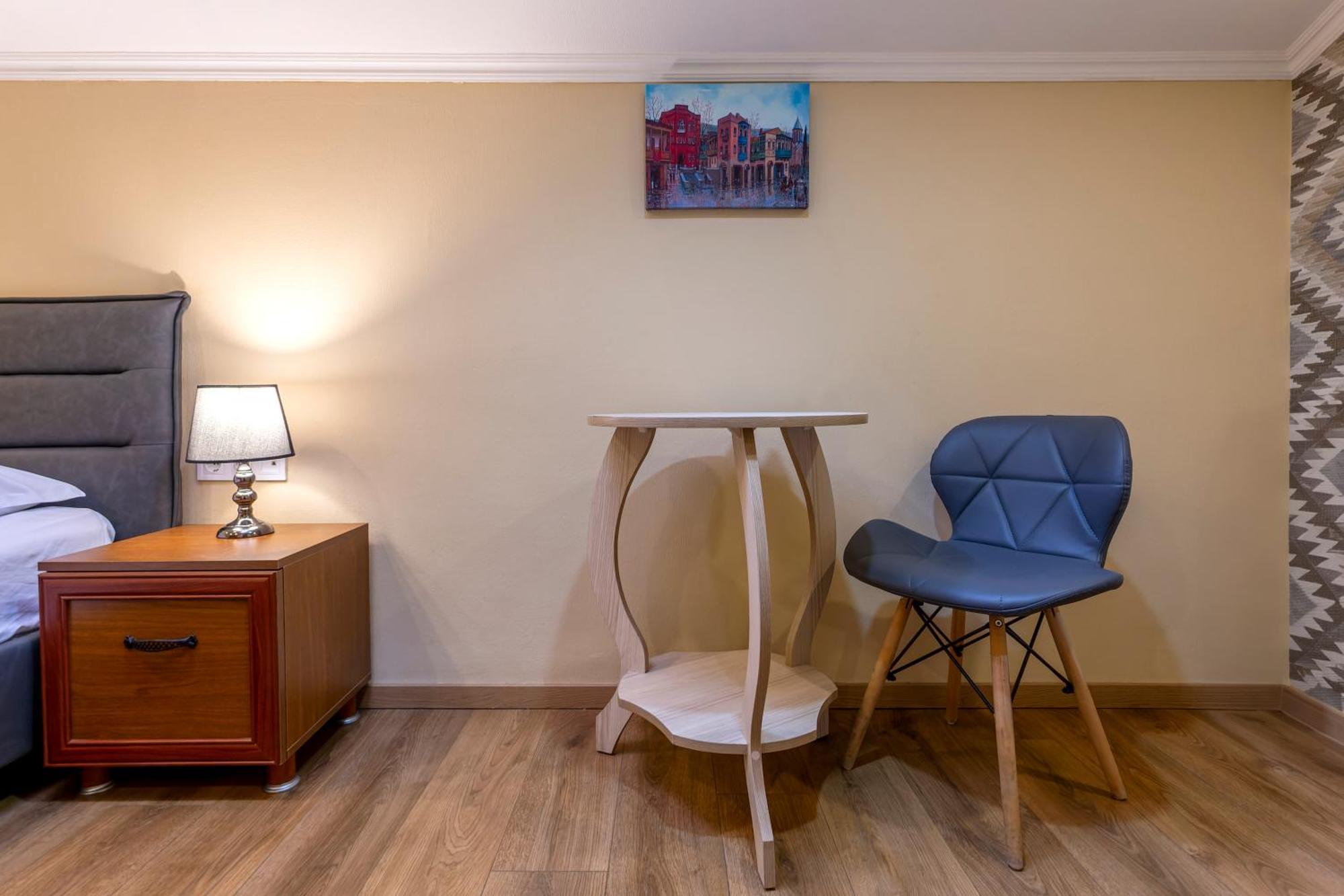 Hotel Middleton Tbilisi Bagian luar foto